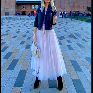 [Boohoo] women’s tulle skirt NEW size 8 in pink